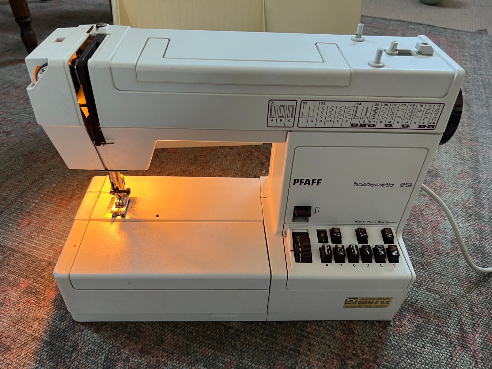Pfaff Hobbymatic 919 naaimachine compleet met accessoires, Ophalen, Gebruikt, Naaimachine, Pfaff