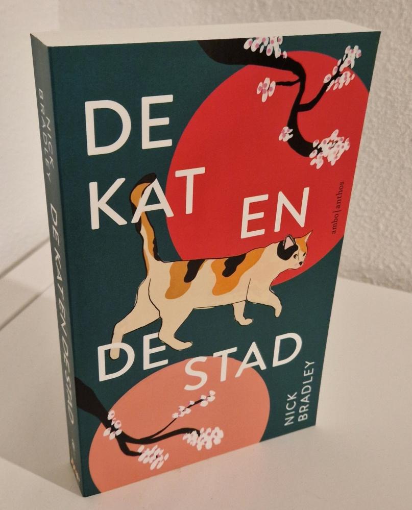 Nick Bradley - De kat en de stad, Ophalen of Verzenden, Zo goed als nieuw