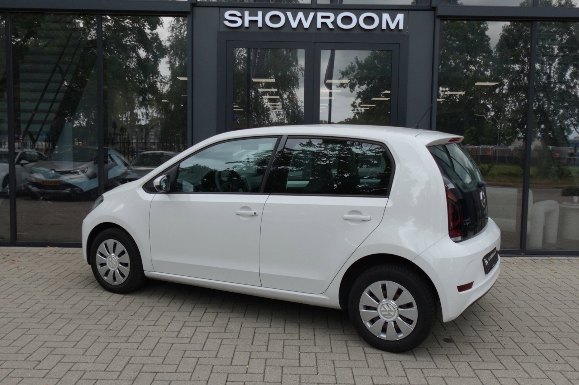Volkswagen Up! 1.0 BMT move up! AIRCO BLUETOOTH, Auto's, Volkswagen, Voorwielaandrijving, Stof, Gebruikt, Wit