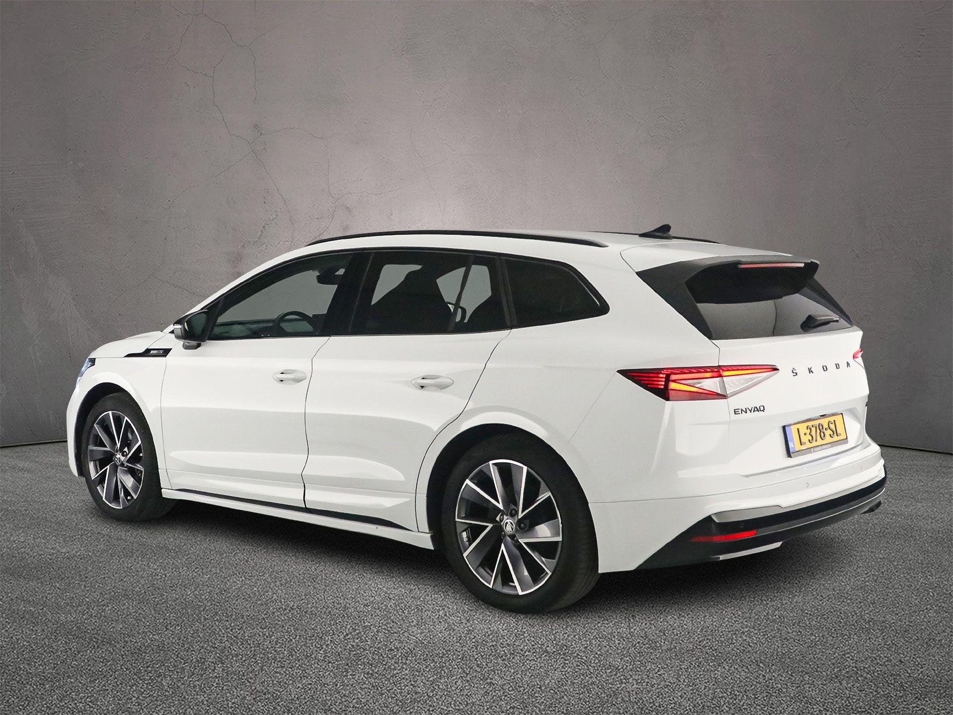 Skoda Enyaq iV 60 Sportline 180pk Automaat Trekhaak, Adaptiv, Auto's, Automaat, Gebruikt, 1865 kg, 179 pk