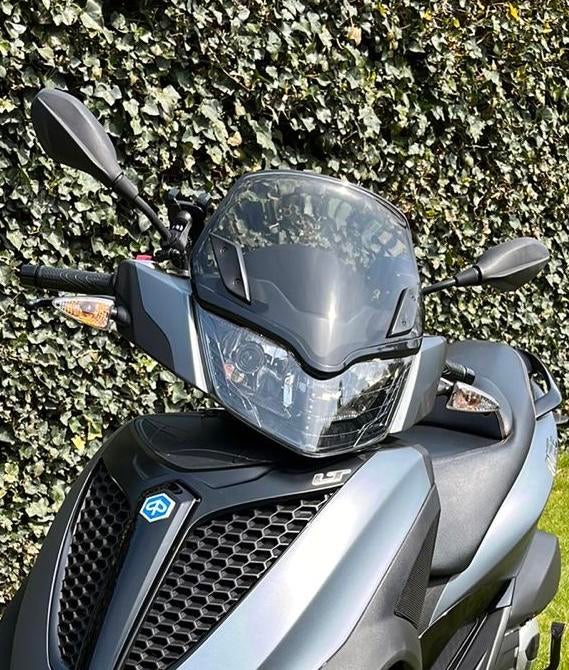 Koplamp Piaggio MP3 Yourban 300cc, Ophalen of Verzenden, Gebruikt