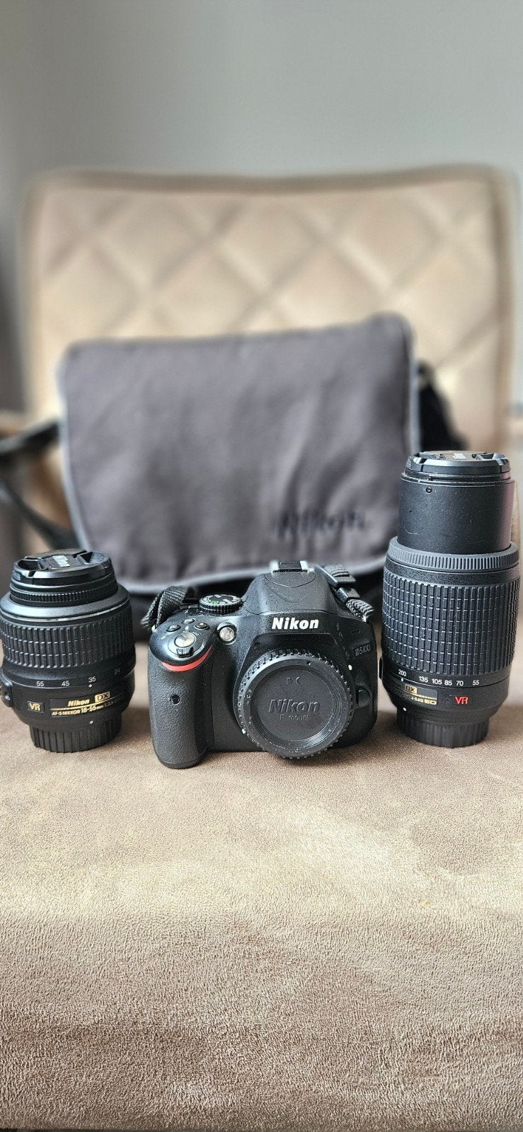 Camera Nikon d5100 weinig clicks!, Ophalen, Zo goed als nieuw, Nikon, Geen optische zoom