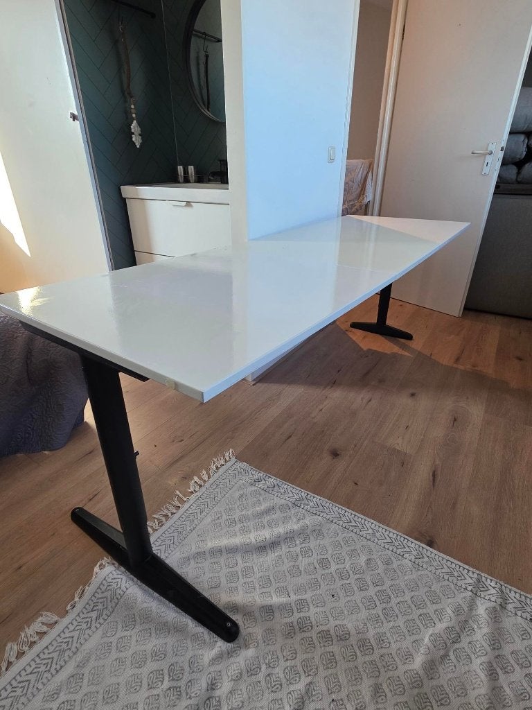 Bureau onderstel / bureau poten + bladen, Ophalen, Gebruikt, Metaal, IKEA