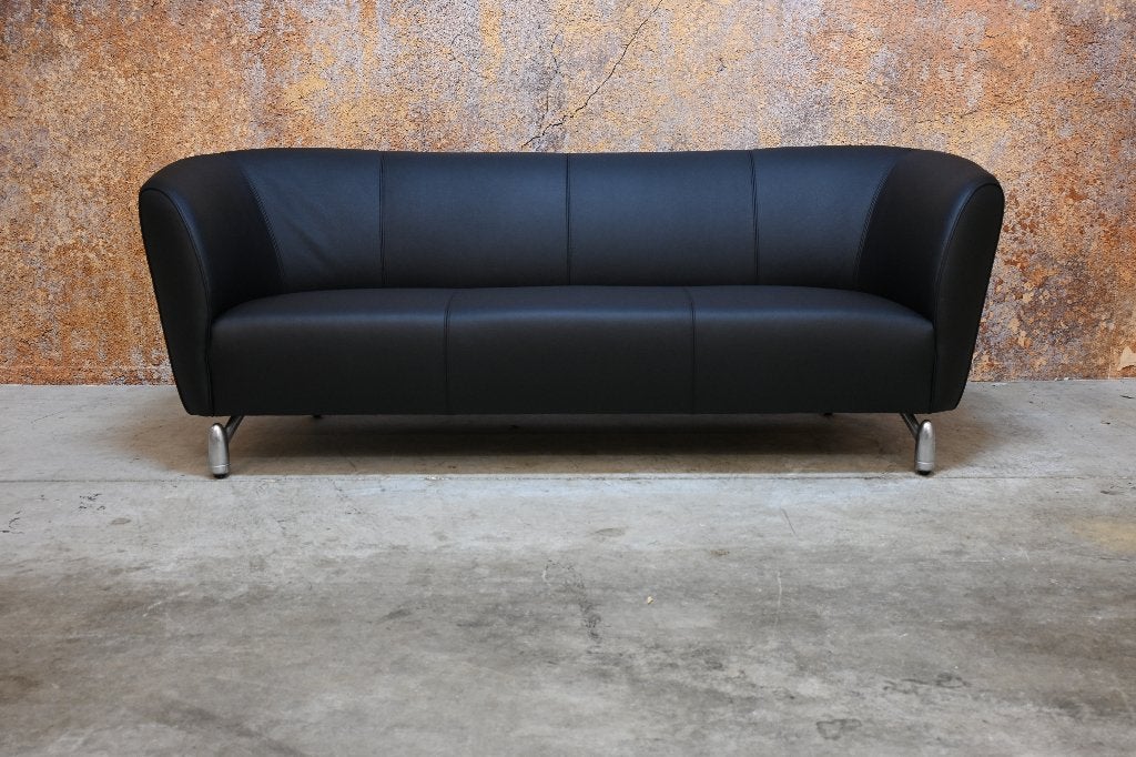 NIEUWbeklede zwarte leren Leolux Pupilla design bank, Huis en Inrichting, Leolux, Leolux, Driepersoons, 75 tot 100 cm