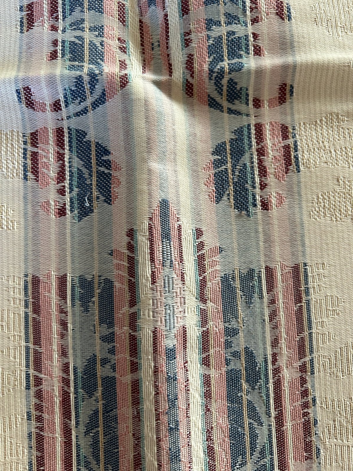 3 lapjes stof in crème tinten, Ophalen of Verzenden, Gebruikt, Beige