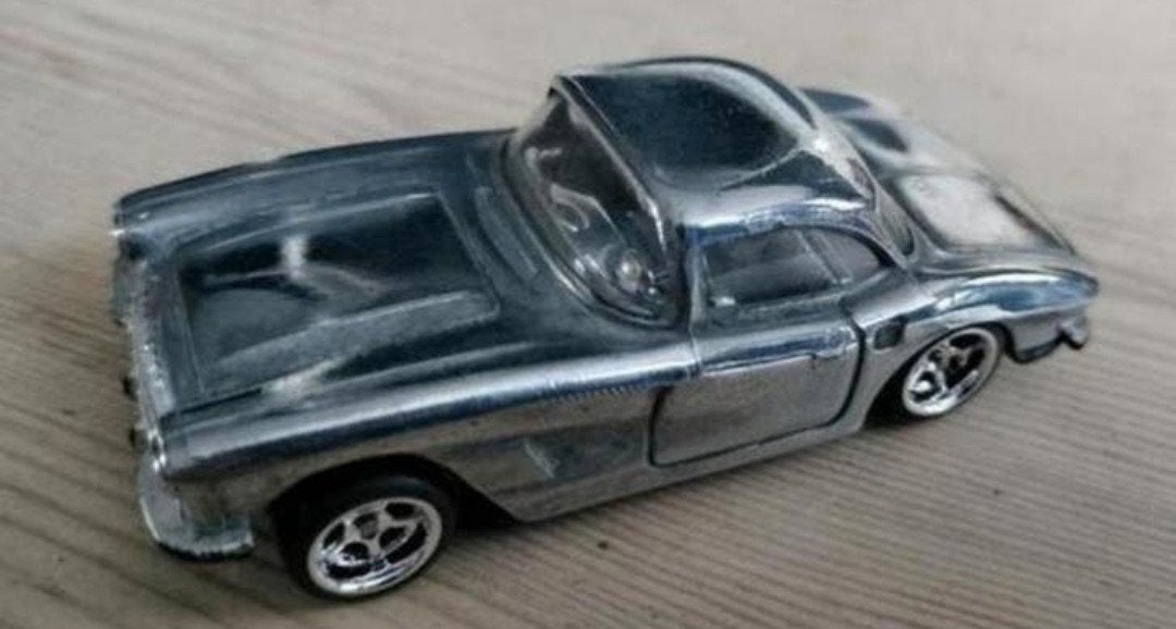 Unieke gepolijste CHEVROLET CORVETTE,classic 1985 matchbox, Ophalen of Verzenden