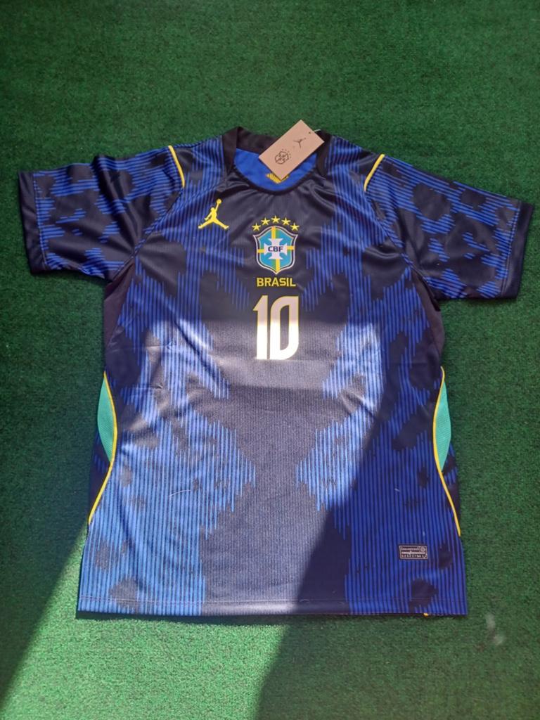 Brazil uitshirt Vini Jr. #10 - Maat M, Maat M, Ophalen of Verzenden, Nieuw, Shirt