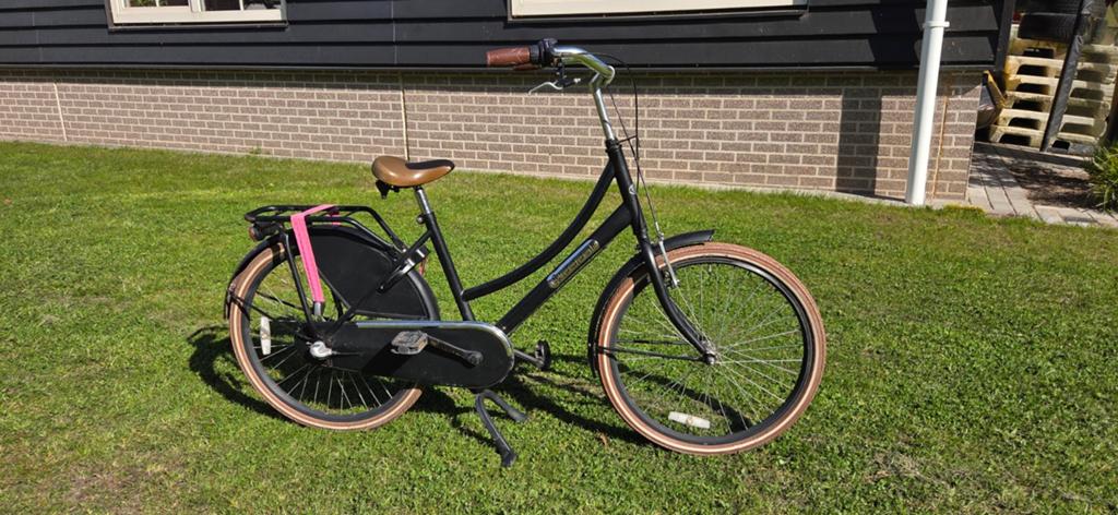 Zwarte Popal meidenfiets 24 inch, Terugtraprem, Gebruikt, Versnellingen, Ophalen