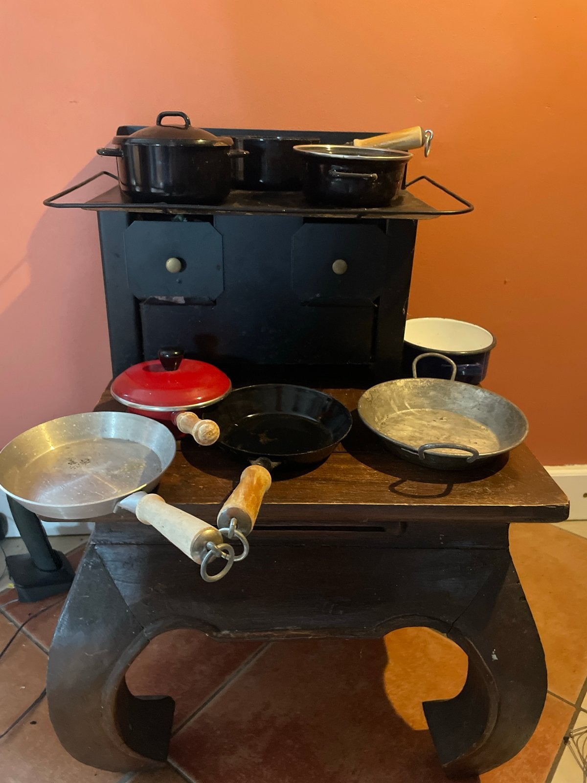 Vintage kinderfornuis met pannenset, Huis en Inrichting, Ophalen of Verzenden, Gebruikt, Overige materialen, Pannenset