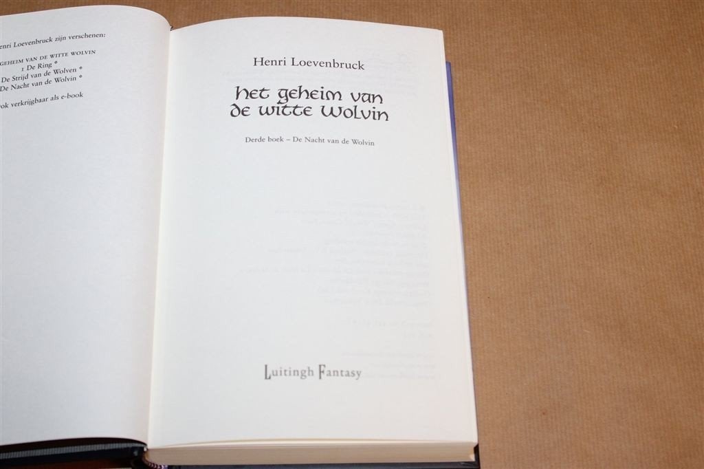 De Nacht van de Wolvin — Witte Wolvin Deel 3, 2012, Ophalen of Verzenden, Zo goed als nieuw