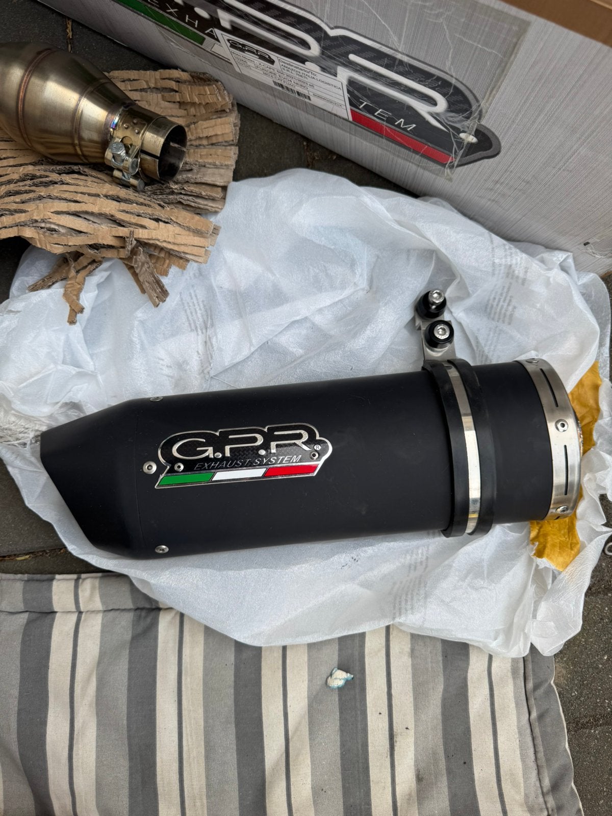 Moto morini x cape 650 uitlaat, Ophalen, Gebruikt