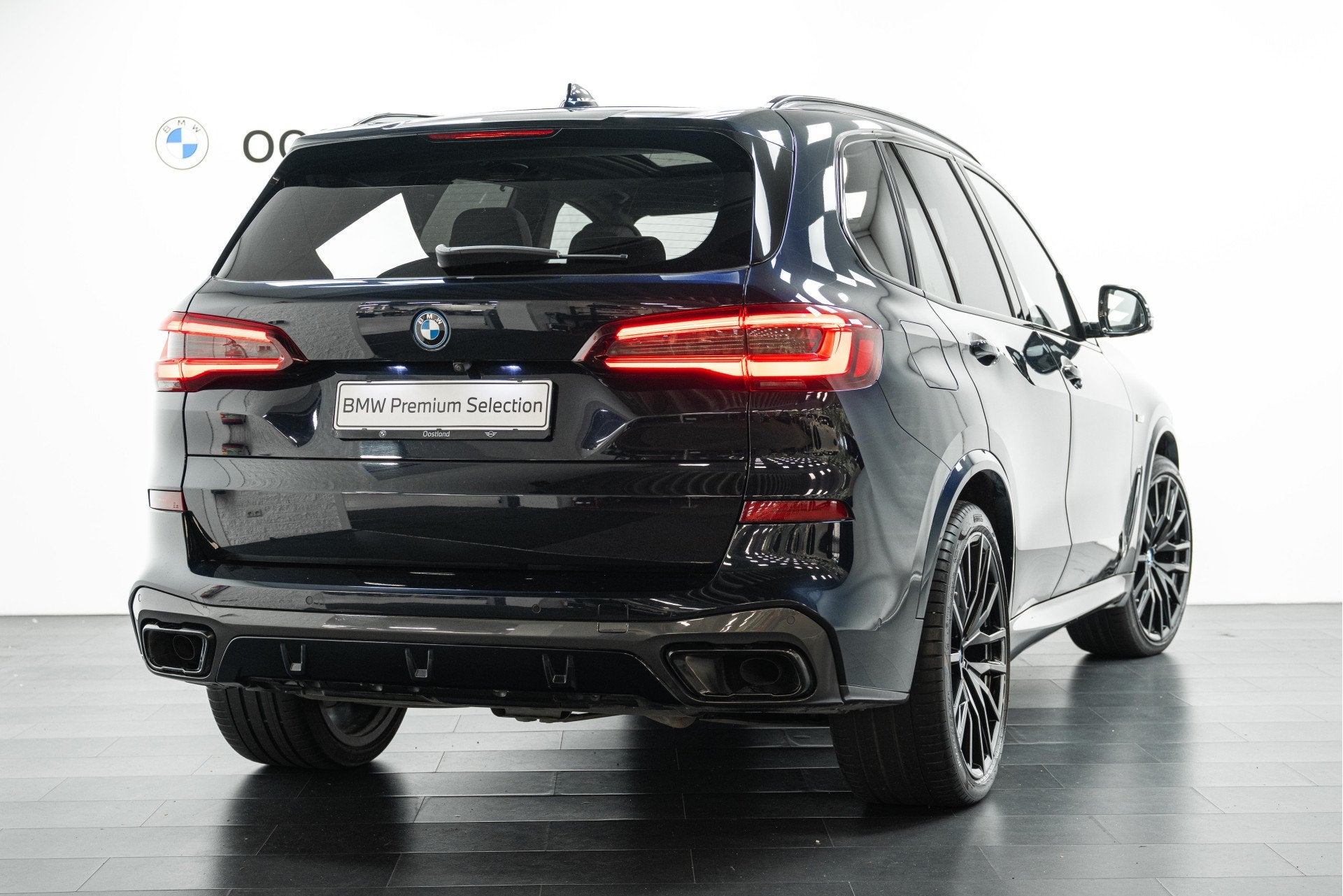 BMW X5 xDrive45e High Executive M Sport Automaat / Panoramad, Auto's, Gebruikt, 394 pk, Met garantie (alle), Zwart