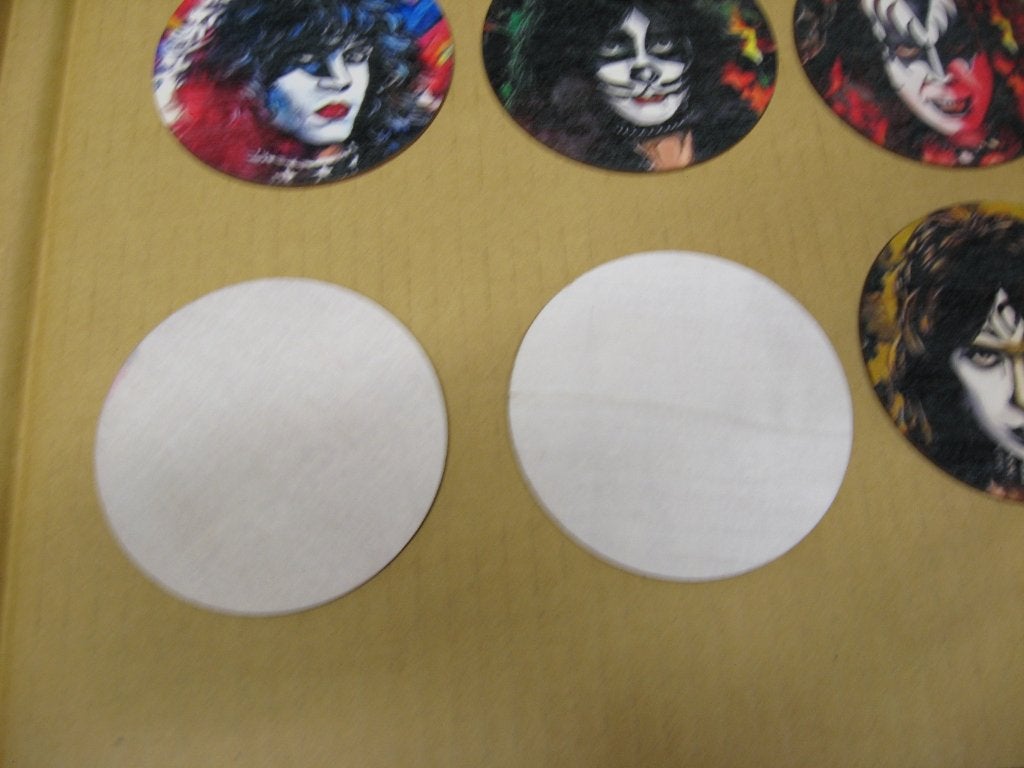 KISS, 7 inch, Ophalen of Verzenden, Beschermende buitenhoes, Nieuw in verpakking