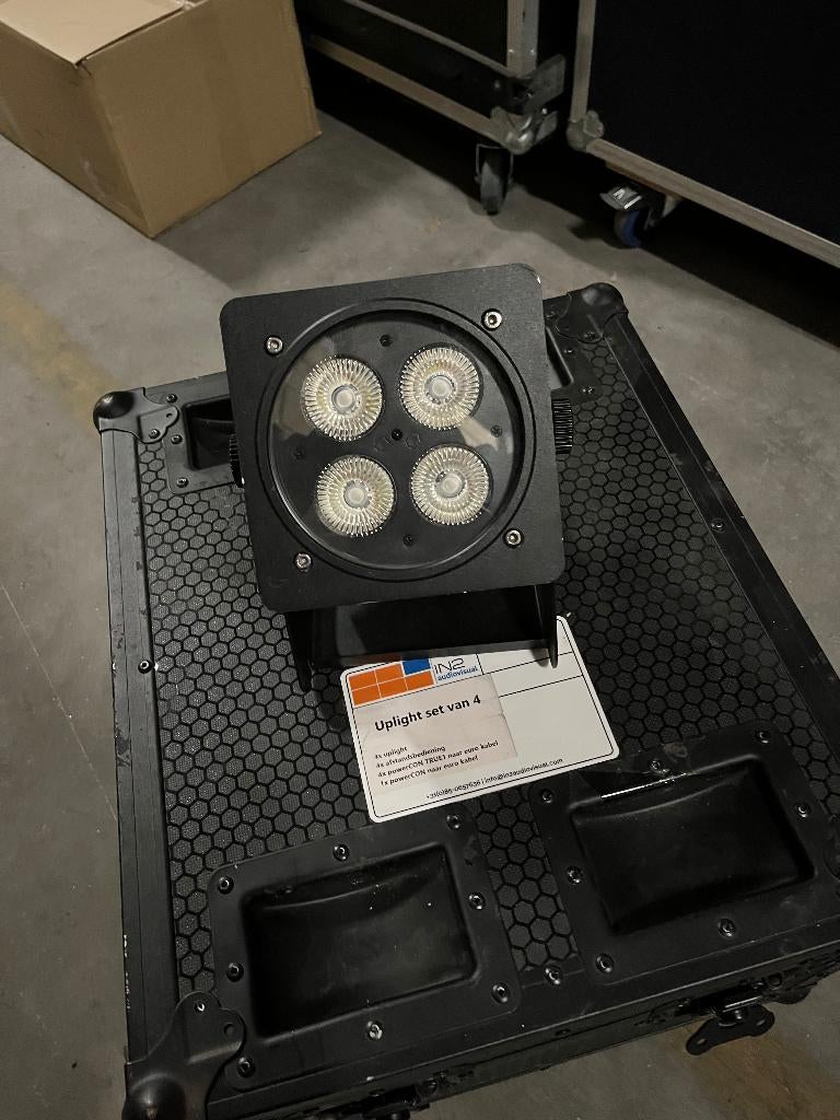 Uplights voor binnen en buiten gebruik 4x dmx gestuurd, Zo goed als nieuw, Info@mobiscreen.tv, NNB, Ophalen