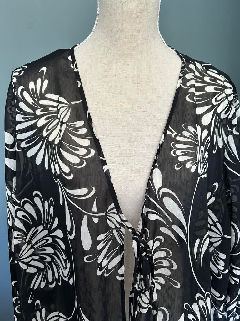 Yoek vest.Voile. Zwart met witte bloemen 58/60, Ophalen of Verzenden, Nieuw, Zwart, Trui of Vest