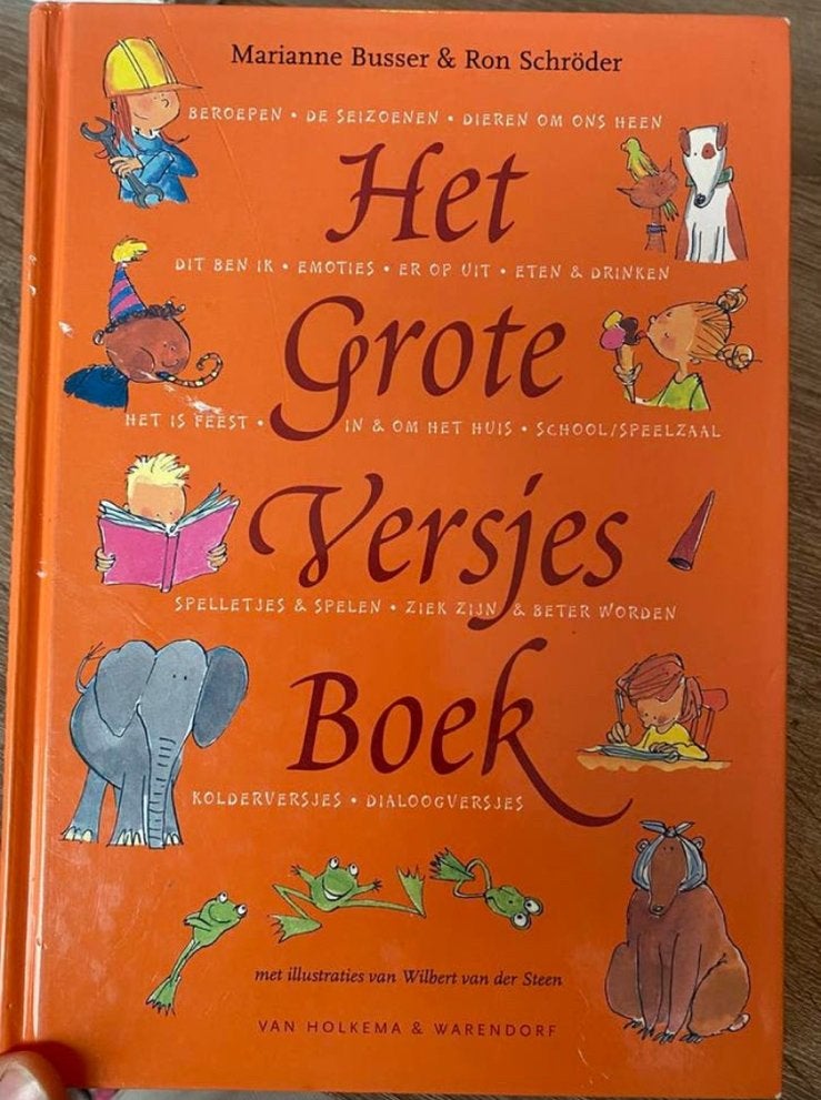 Het grote versjesboek - Marianne Busser en Ron Schröder, Boeken, Ophalen of Verzenden, Zo goed als nieuw, Fictie algemeen