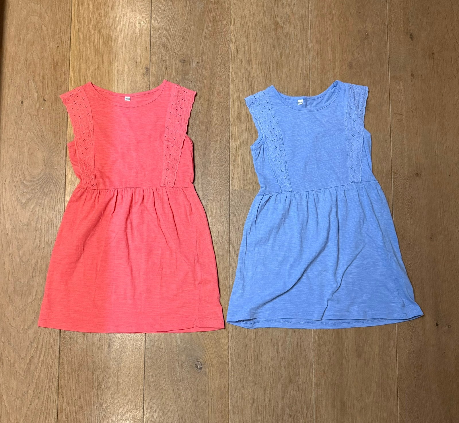 Zomerjurkjes 122/128, Kinderen en Baby's, Kinderkleding | Maat 122, Ophalen of Verzenden, Zo goed als nieuw, Meisje, Jurk of Rok