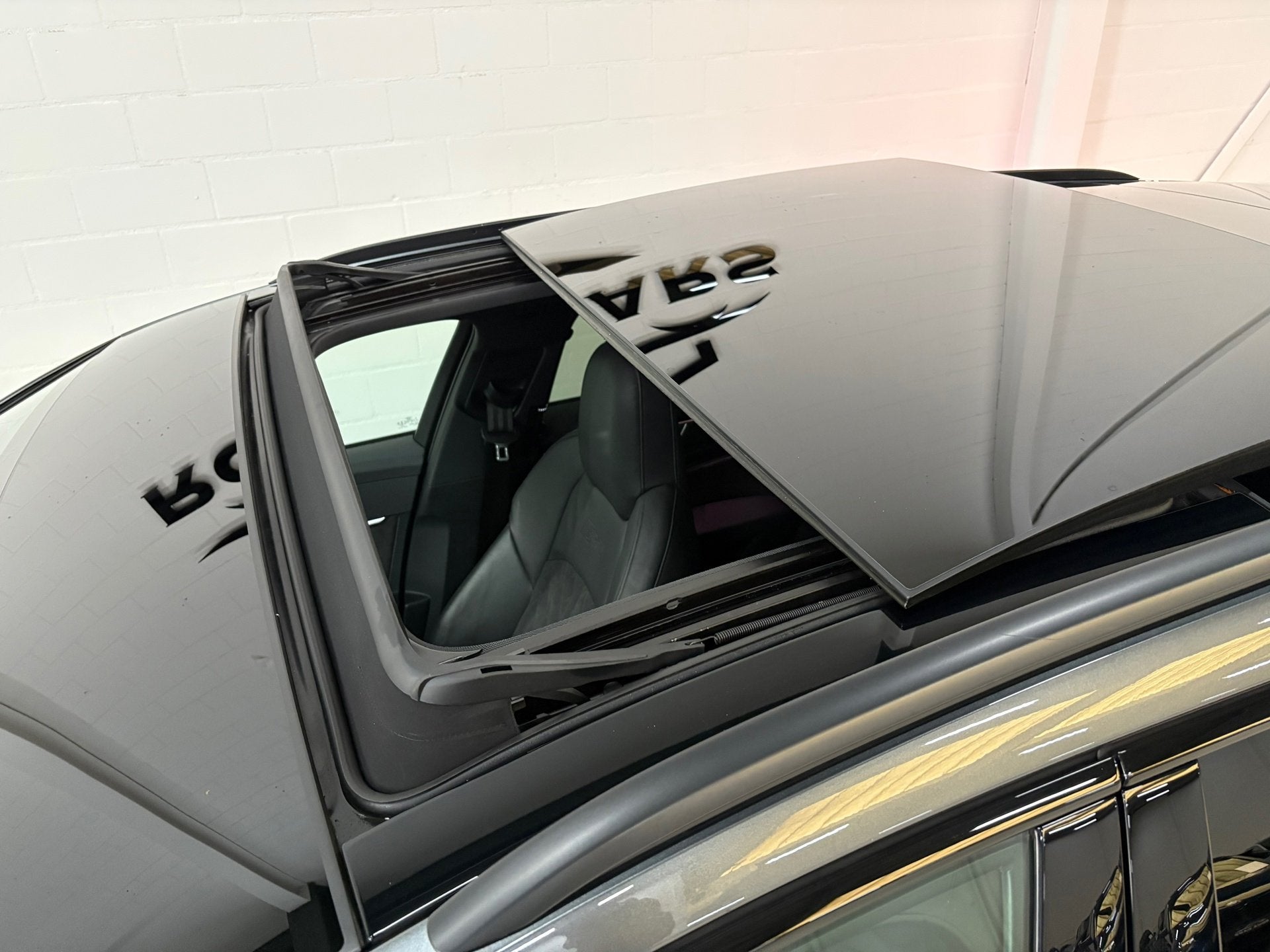 Audi RS 6 quattro PANO, 4WS, Carbon (Fabrieks garantie tot 2, Automaat, Dealer onderhouden, Gebruikt, Zwart