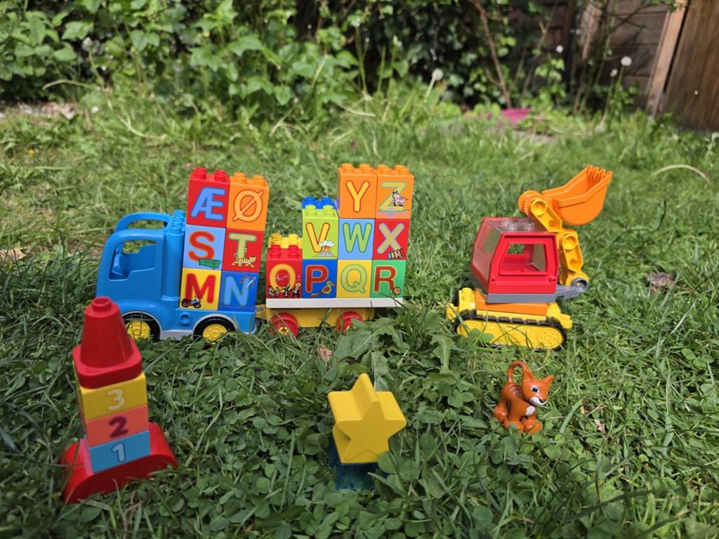 Duplo letters trein, graafmachine & raket (40+ stenen), Ophalen, Gebruikt, Meerdere sets, Duplo