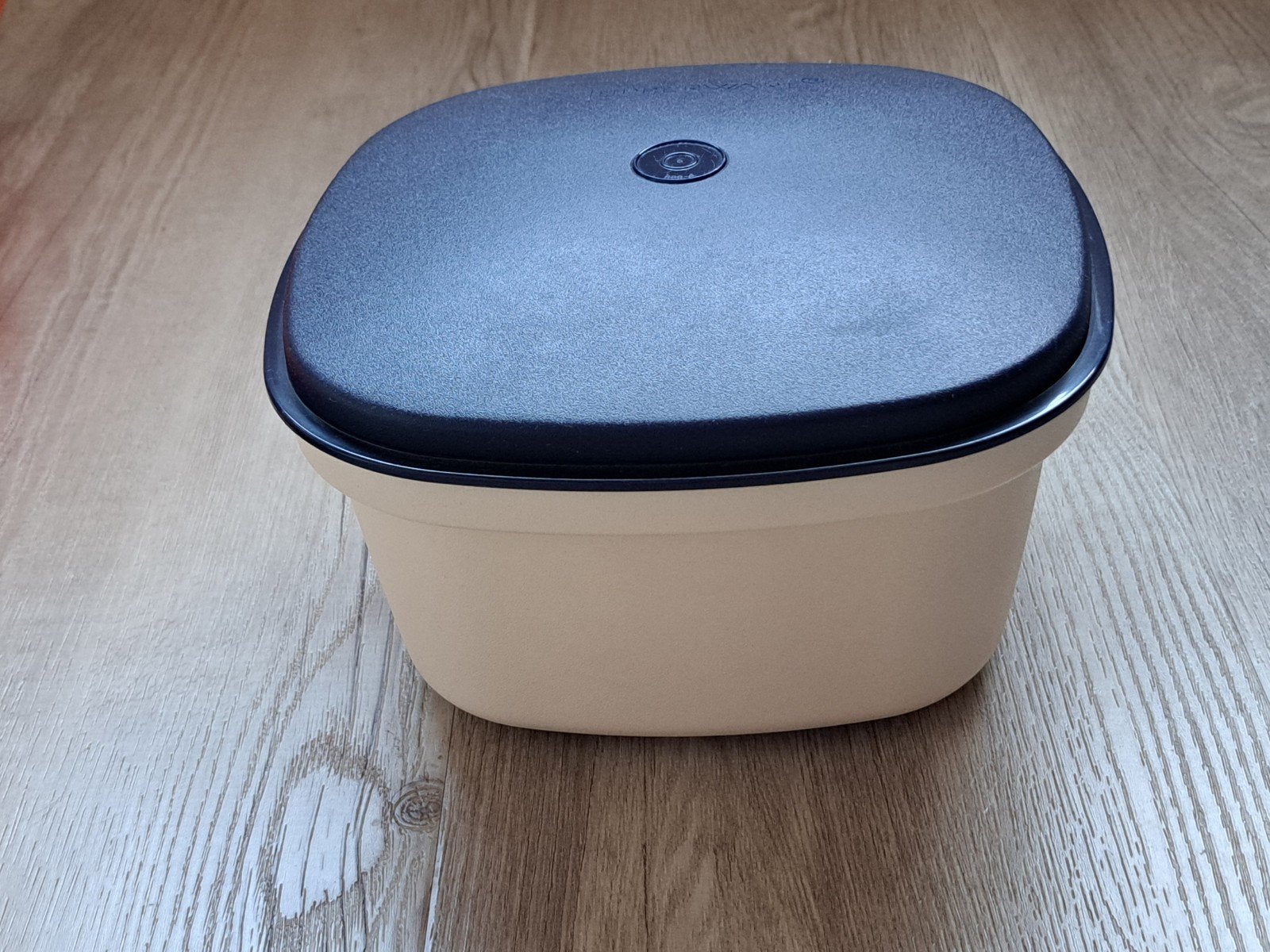 Tupperware Serveerwonder - Ideaal voor stomen en serveren, Gebruikt, Overige typen, Ophalen of Verzenden, Crème