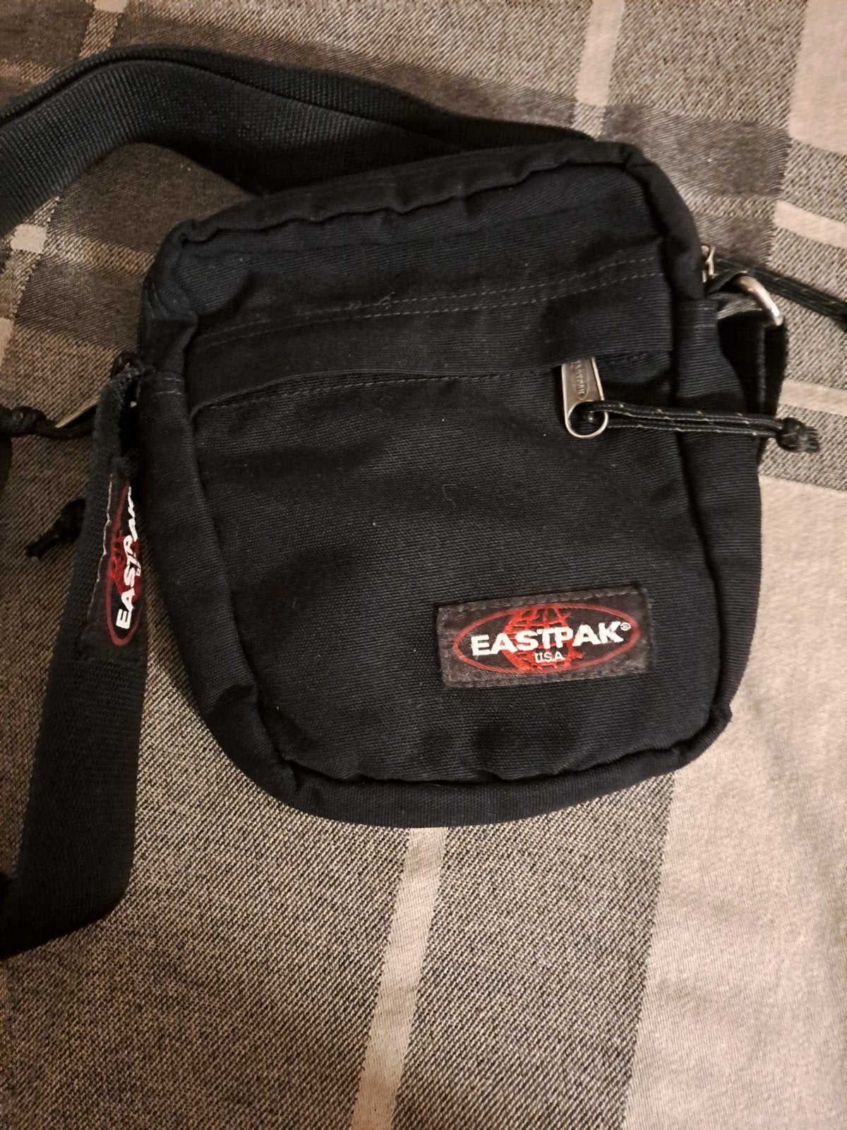 Eastpak schoudertasje zwart, Sieraden, Tassen en Uiterlijk, Tassen | Schoudertassen, Ophalen of Verzenden, Gebruikt, Zwart, Overige merken