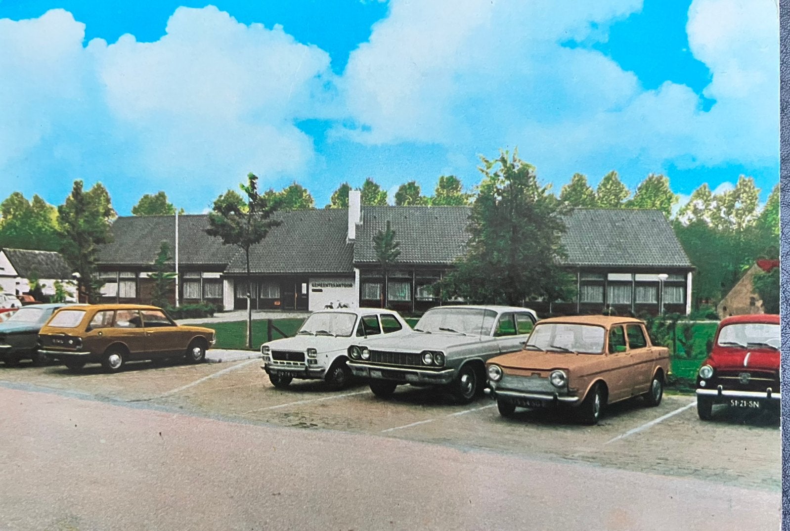 Ansichtkaart met Auto’s Simca 1000 en Fiat in Bunnik, Ophalen of Verzenden, 1960 tot 1980, Gelopen, Zuid-Holland