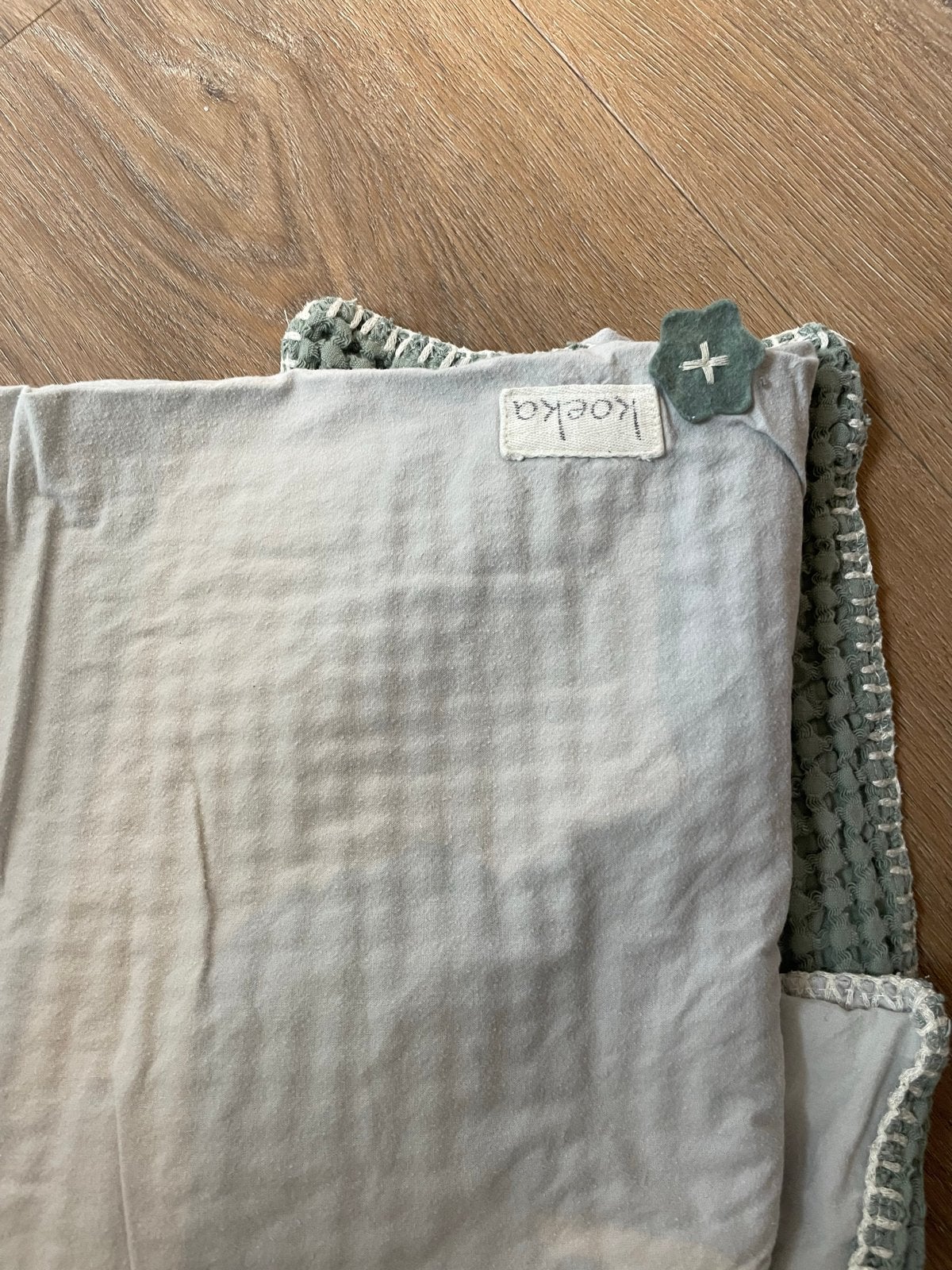 Koeka ledikant deken groen/grijs met gratis aankleedkussen, Kinderen en Baby's, Dekens, Slaapzakjes en Inbakerproducten, Groen