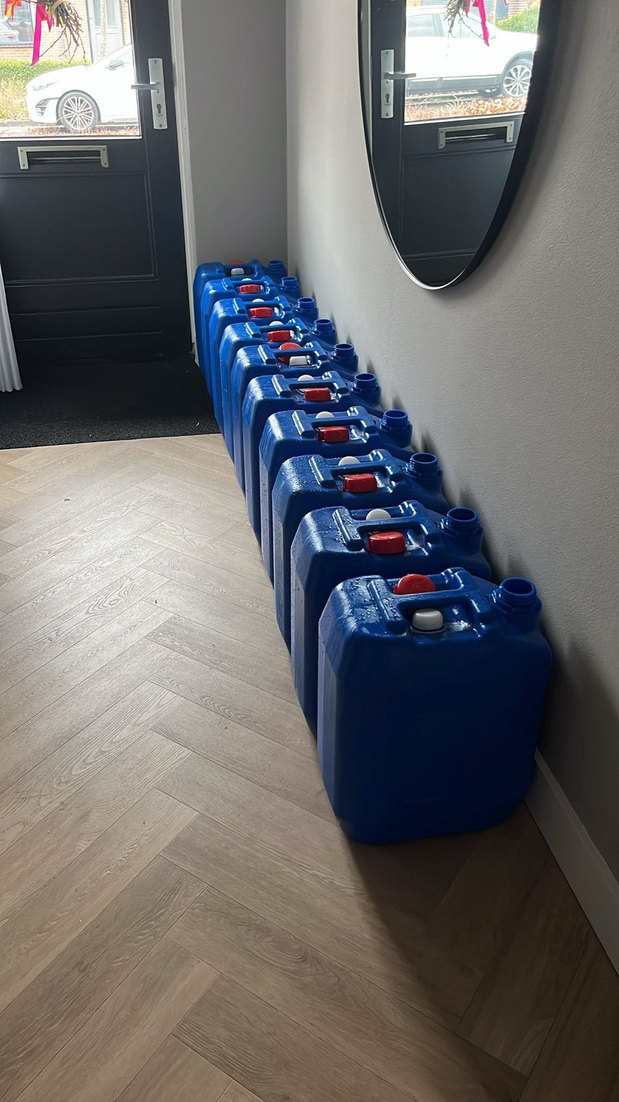 Jerrycans 40 liter Stevig en Veilig en Goedkoop, Minder dan 75 liter, Ophalen, Zo goed als nieuw, Kunststof