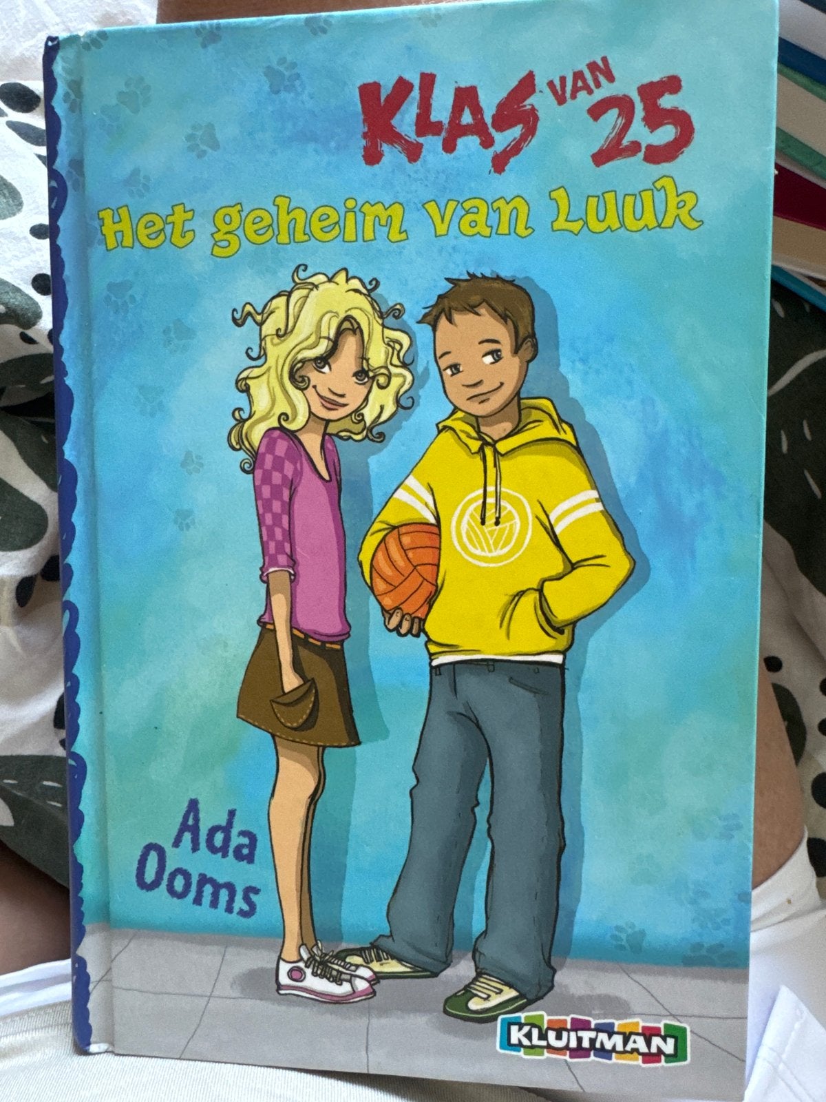 KLAZ VAN 25: Het geheim van Luuk - Ada Ooms, Ophalen of Verzenden, Zo goed als nieuw, Fictie