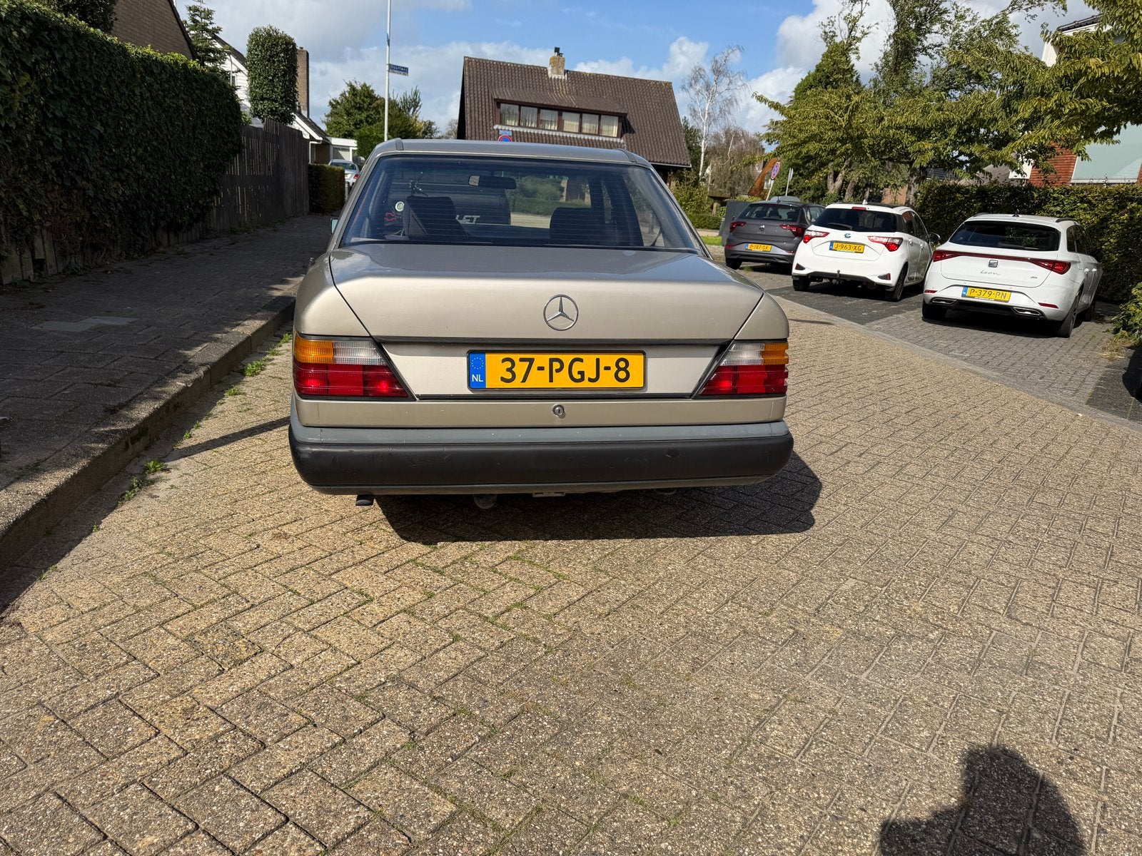 Mercedes-Benz W124, 230 E, Auto's, Achterwielaandrijving, Overige modellen, 1290 kg, Handgeschakeld
