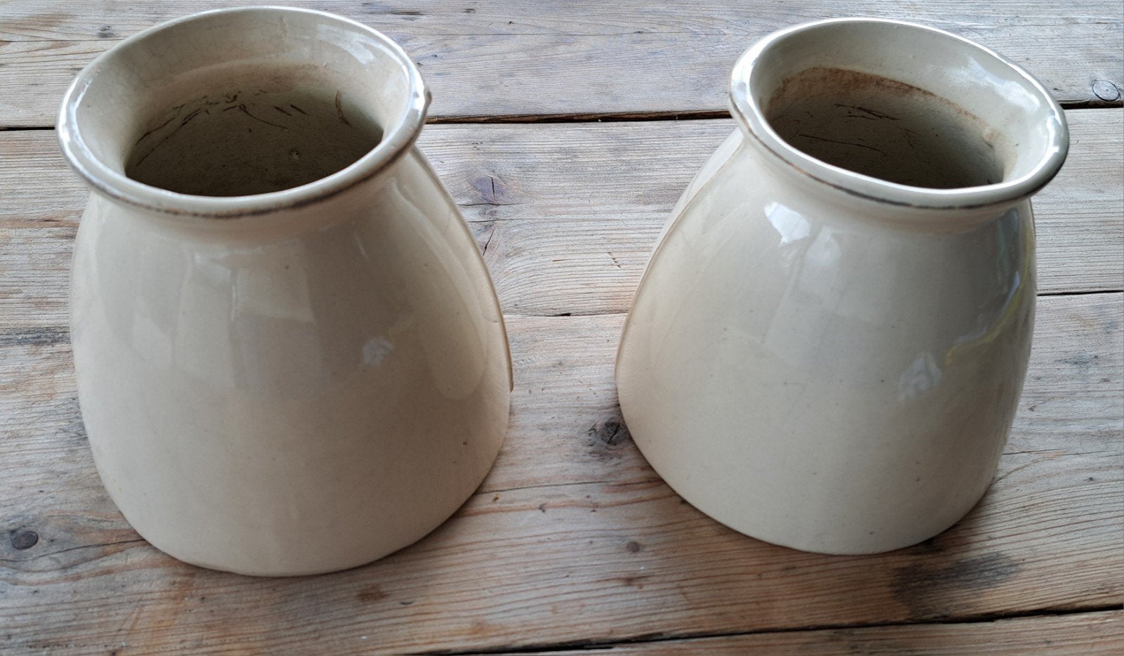 2 aardewerken pot/vaas - crème wit, Gebruikt, Rond, Binnen, Ophalen of Verzenden