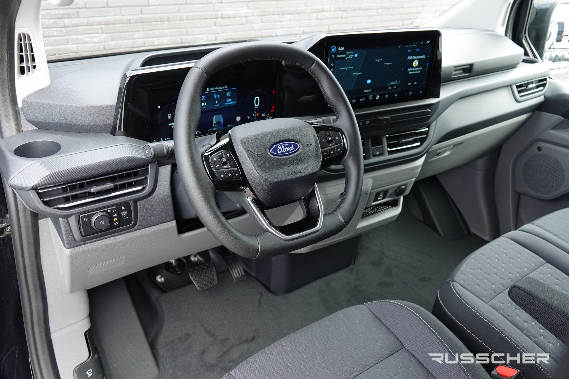 Ford Transit Custom L2H1 2.5PHEV 233Pk Aut. | Limited | Plug, Stof, Gebruikt, Zwart, 4 cilinders