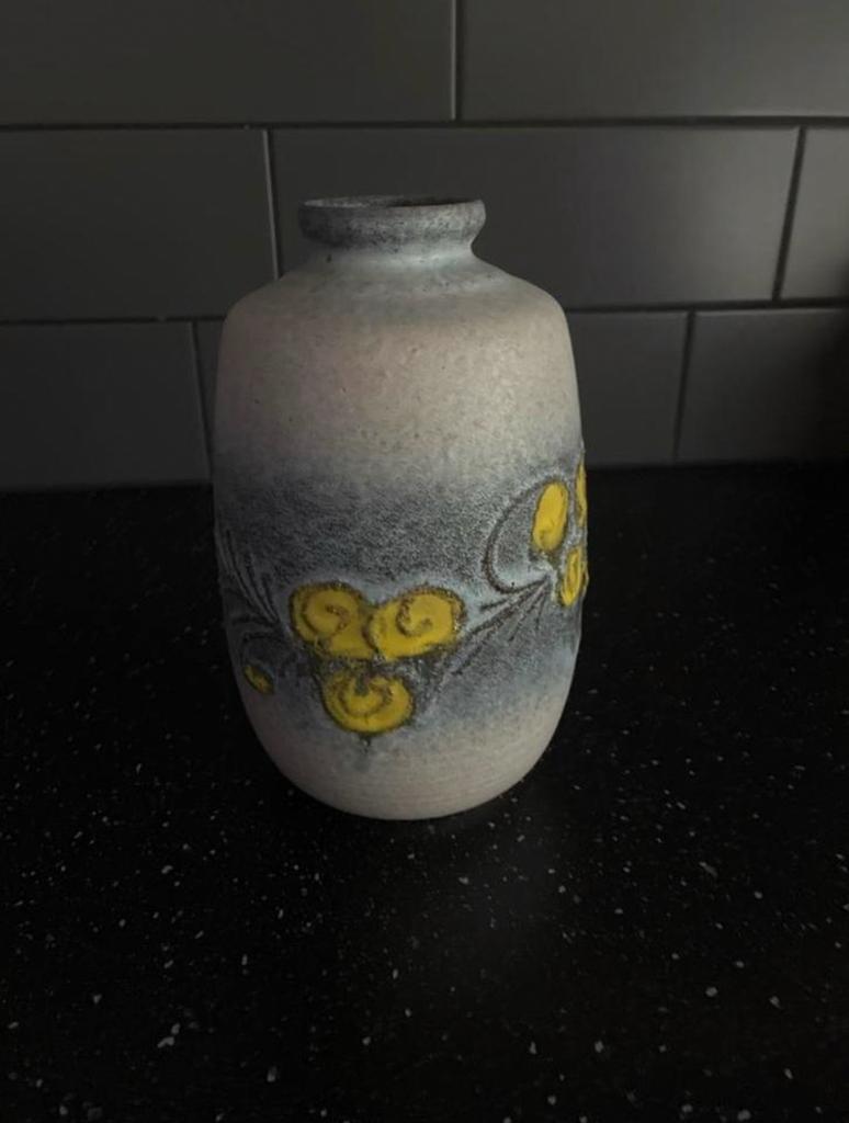 Vintage Strehla vaas met bloemmotieven, Ophalen of Verzenden