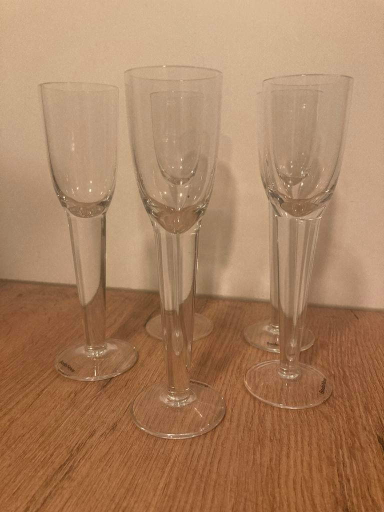 Set van 4 Boda Nova  borrelglaasjes, Ophalen of Verzenden, Zo goed als nieuw, Glas, Overige stijlen