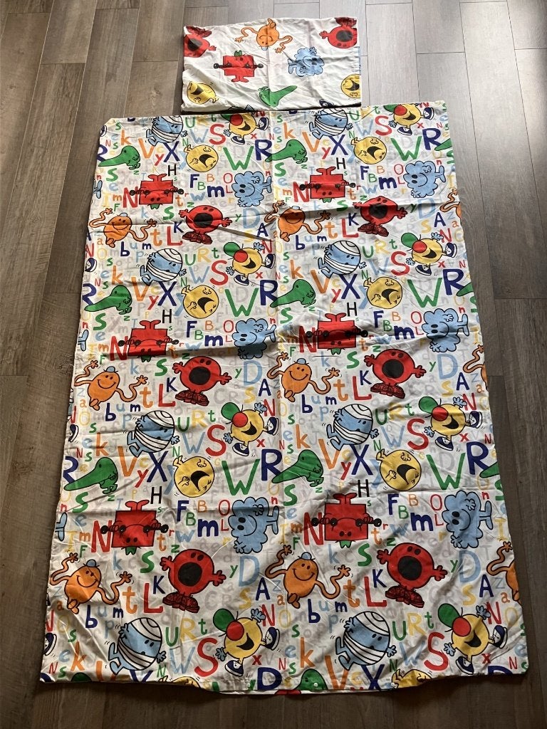 Mr. Men kinderdekbedovertrek + kussensloop, Kinderen en Baby's, Overige kleuren, Jongetje of Meisje, Dekbedovertrek, Ophalen of Verzenden