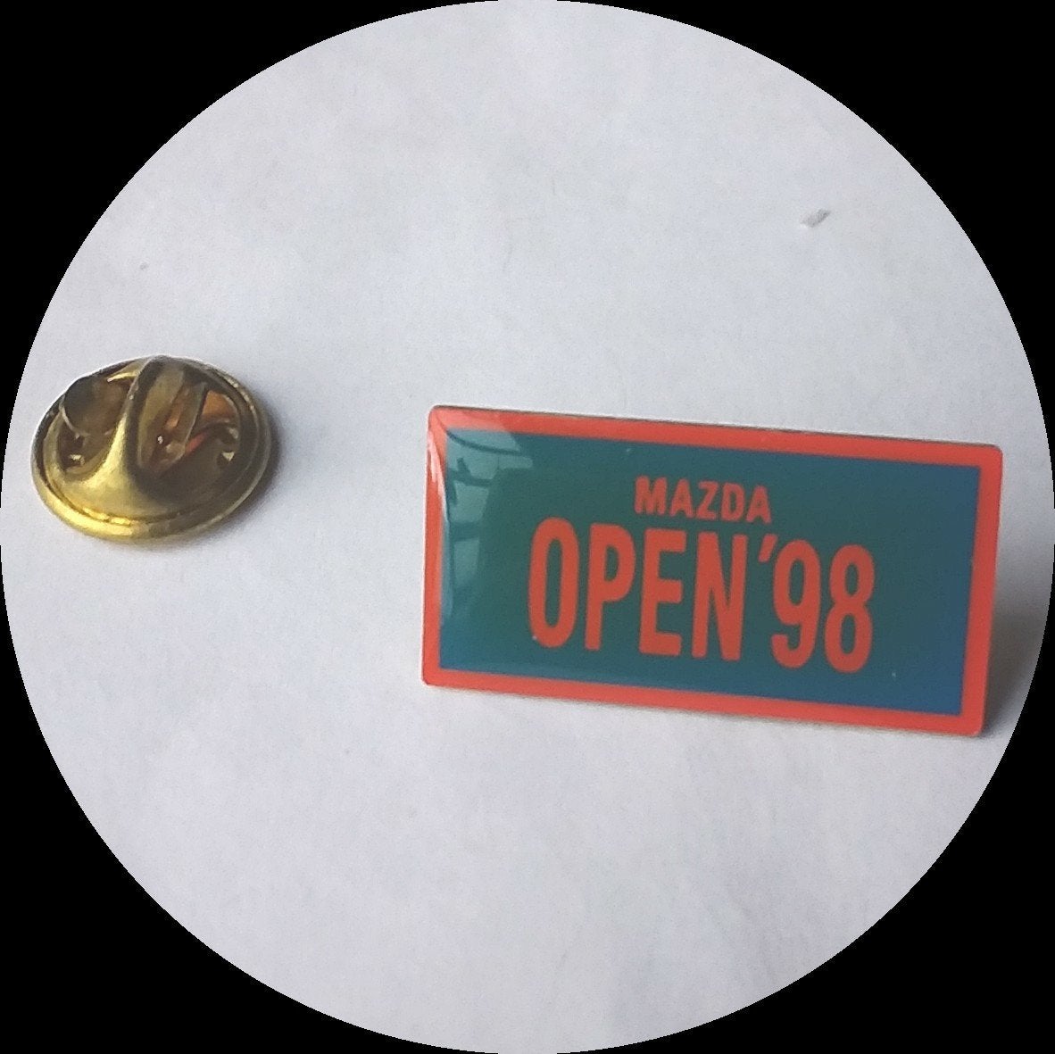 MAZDA pin, Golf open '98, Verzamelen, Speldjes, Pins en Buttons, Ophalen of Verzenden, Zo goed als nieuw, Transport, Speldje of Pin