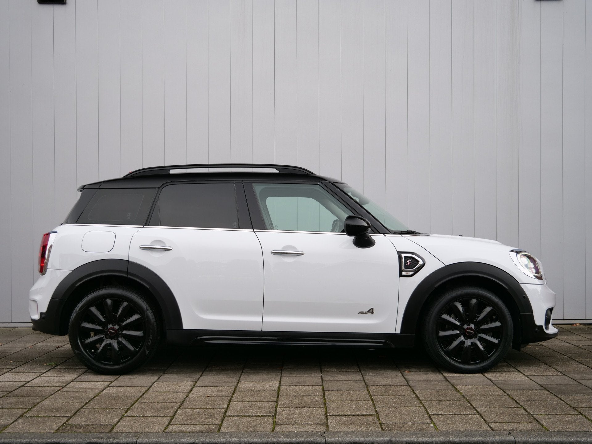 MINI Countryman 2.0 192pk Cooper S ALL4 Chili Automaat Camer, Auto's, Mini, Automaat, 1998 cc, 1505 kg, Wit