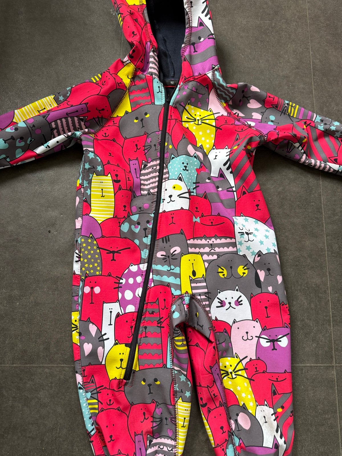 Ielm Softshell Pakje Kattenprint Maat 92, Kinderen en Baby's, Kinderkleding | Maat 92, Ophalen of Verzenden, Gebruikt, Jongen of Meisje