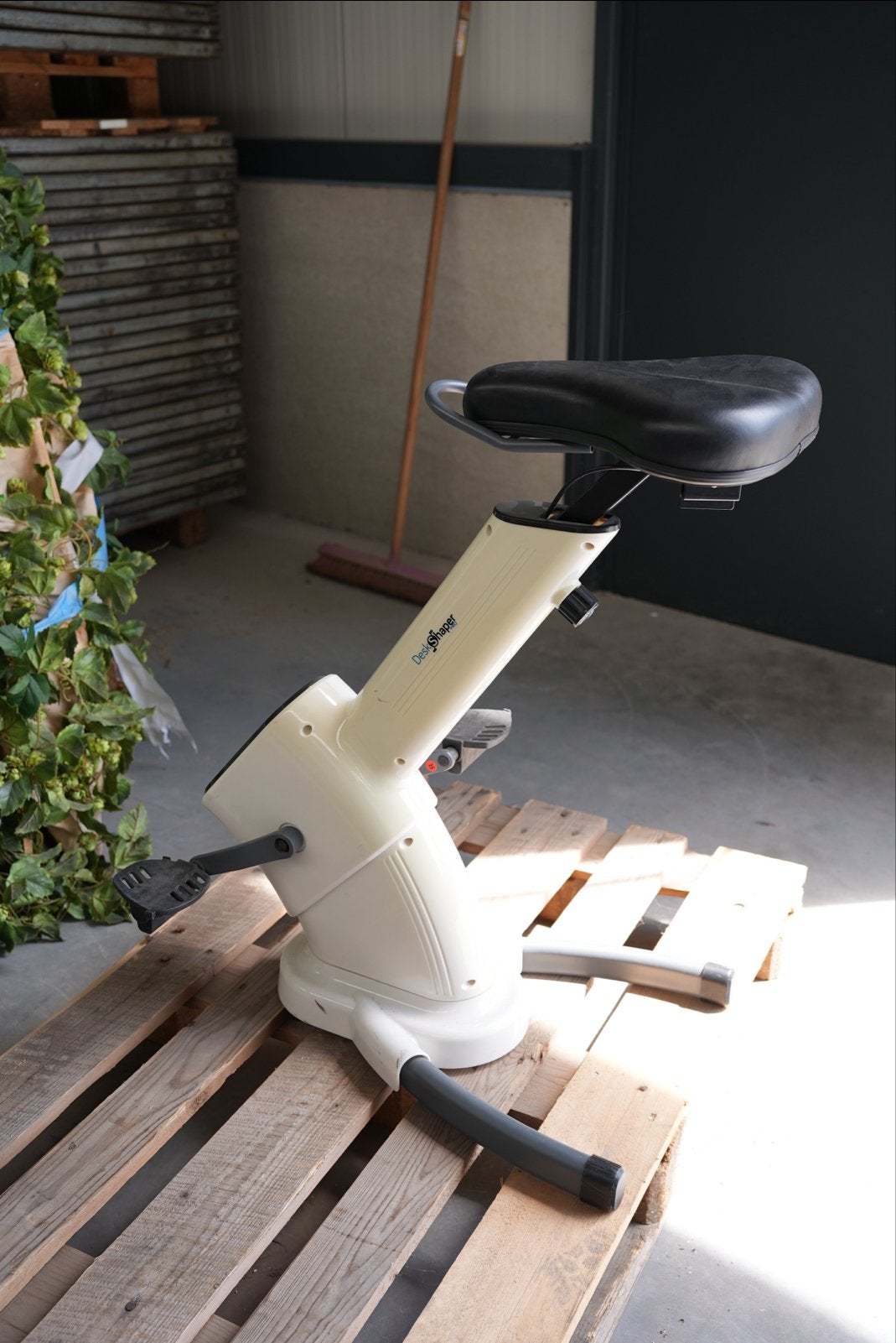 DeskBike compacte hometrainer - bureaufiets - thuiswerk, Ophalen, Kunststof, Gebruikt, Benen