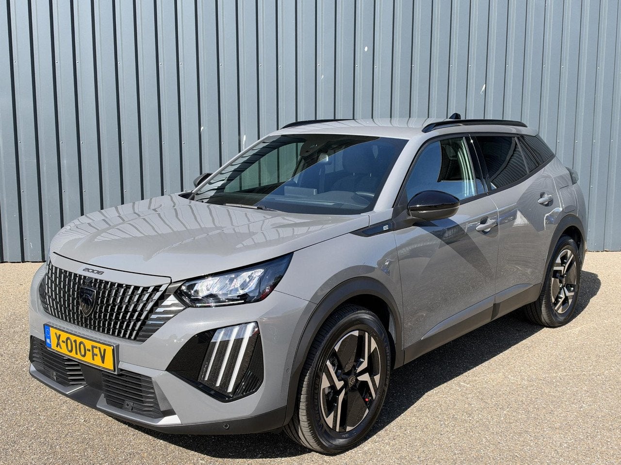 Peugeot e-2008 EV Allure 54 kWh SOH 94.6% (bj 2023), Auto's, Automaat, Gebruikt, 156 pk, Automatische klimaatregeling
