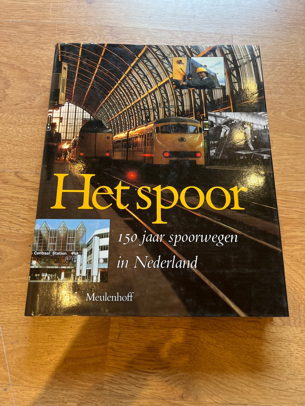 Het Spoor: 150 jaar spoorwegen in Nederland, Ophalen of Verzenden, Zo goed als nieuw, Trein