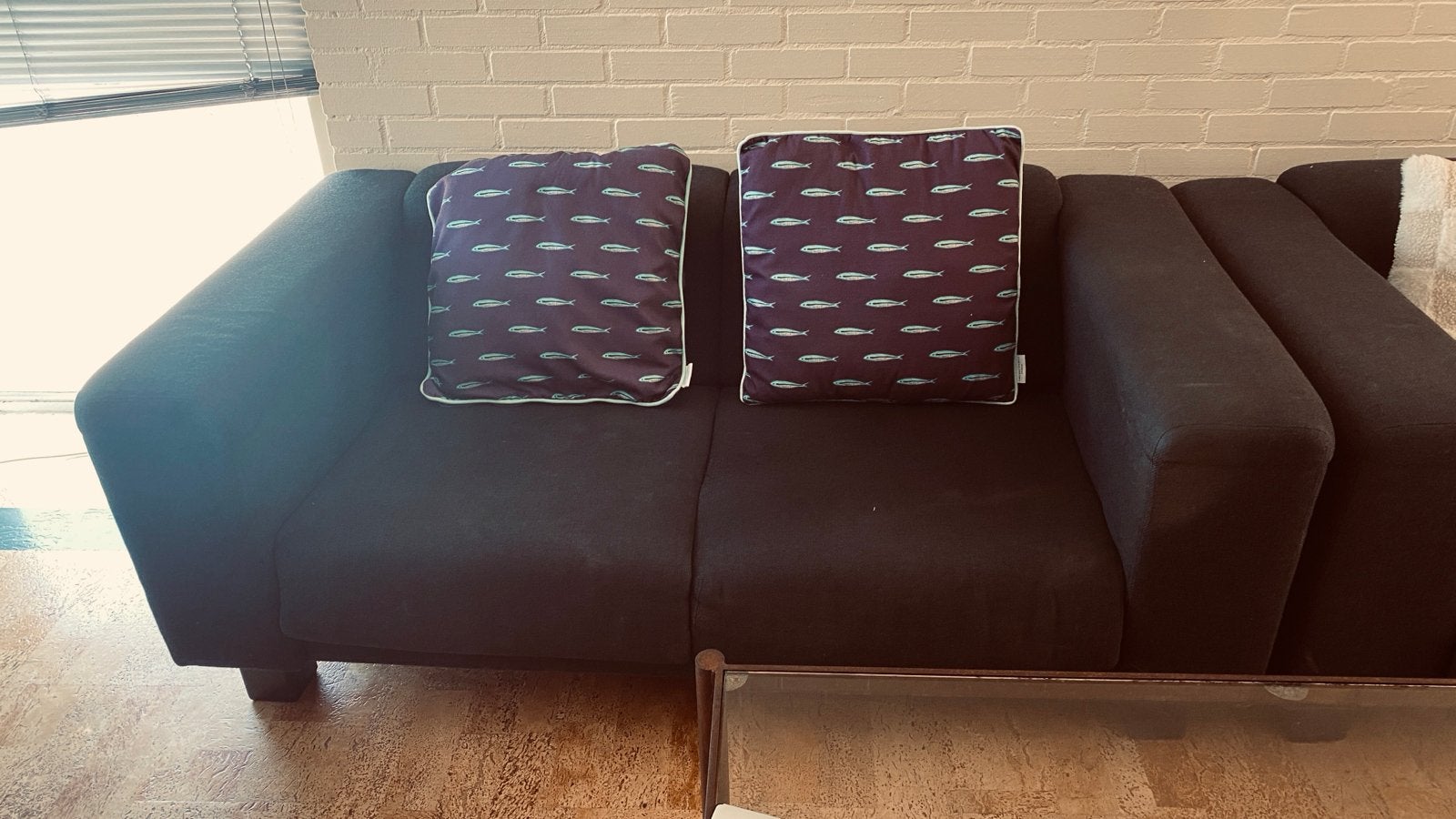 Twee comfortabele 2-zitsbanken, zwarte stof, Ophalen, Gebruikt, 150 tot 200 cm, Tweepersoons