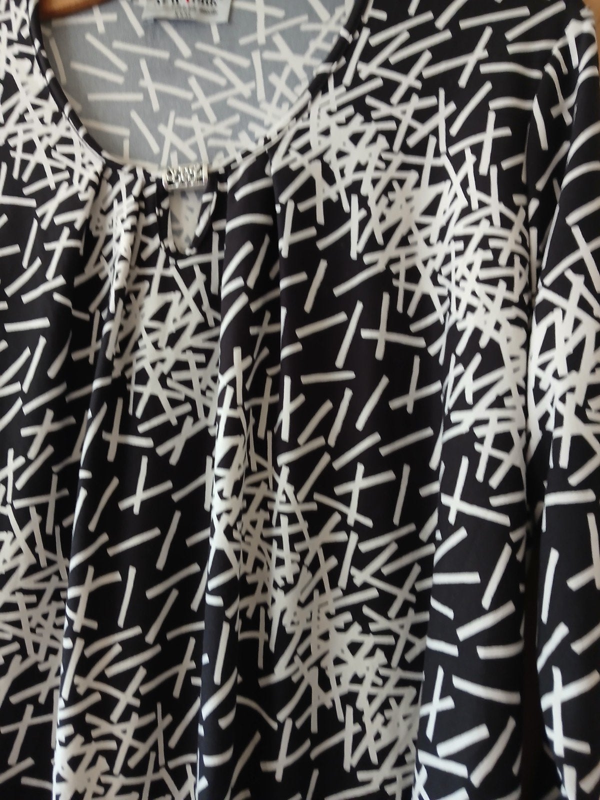 Mooi shirt maat xxl travelstof, Kleding | Dames, T-shirts, Zwart, Maat 46/48 (XL) of groter, Ophalen of Verzenden, Zo goed als nieuw