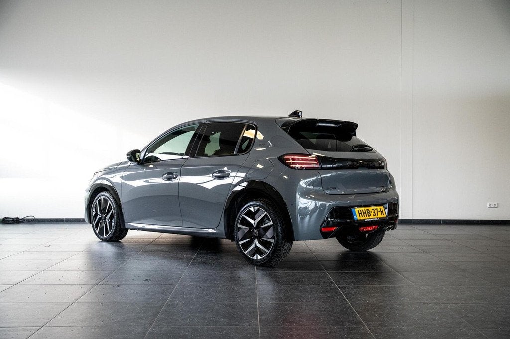Peugeot 208 GT Hybrid 145 e-DCS6 | Voor & Achter Camera | Ap, Auto's, Peugeot, 1203 kg, Gebruikt, Euro 6, 1199 cc