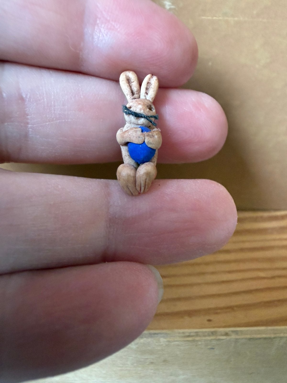 Paashaas - 2.3cm - handwerk, Ophalen of Verzenden, Zo goed als nieuw, Poppenhuis