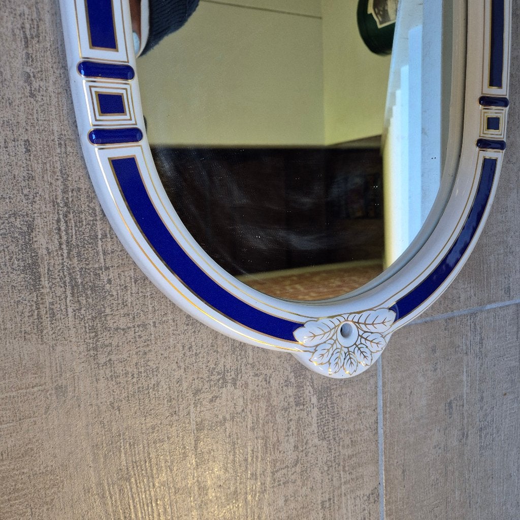 Franse spiegel met keramiek lijst Royal blue met goudbies, Huis en Inrichting, Woonaccessoires | Spiegels, Minder dan 50 cm, Ophalen of Verzenden