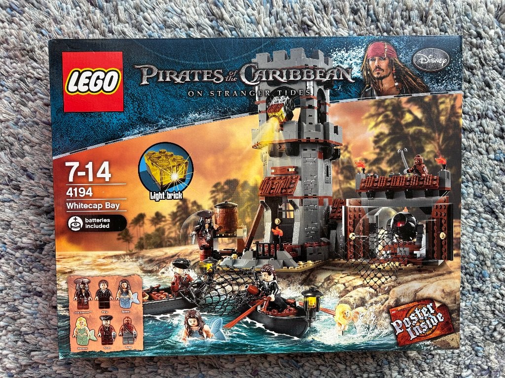 Lego 4194 Pirates of the Carribean Whitecap Bay NIEUW, Lego, Lego, Compleet, Complete set