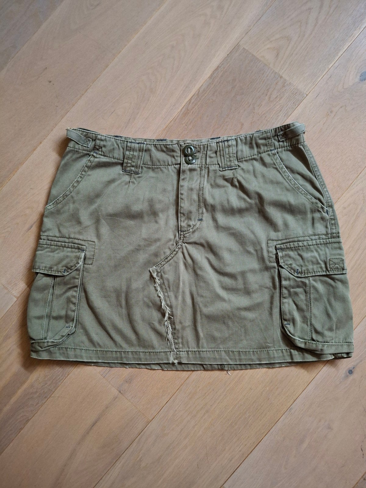 H&M stoer nieuw rokje. Mt 40, Kleding | Dames, Rokken, Maat 38/40 (M), Verzenden, Zo goed als nieuw, Boven de knie