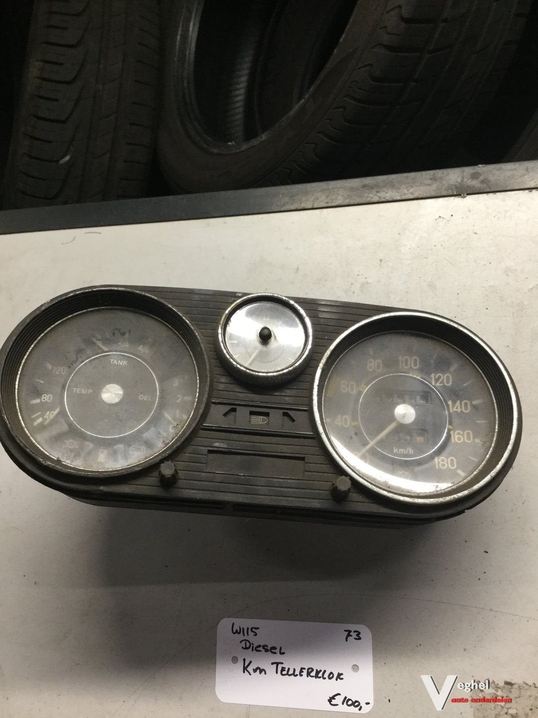 Mercedes W115  Diesel  1973         Km Tellerklok, Auto-onderdelen, Gebruikt, -, -, Ophalen of Verzenden