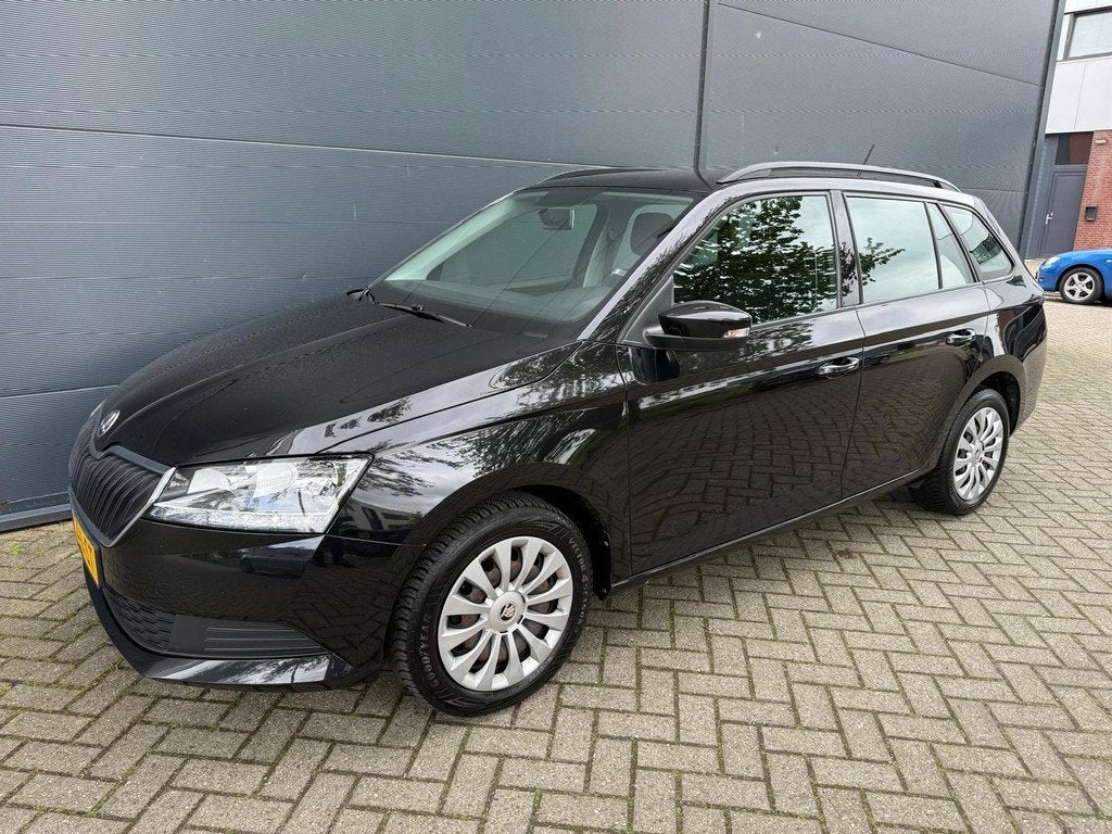 Skoda Fabia Combi 1.0 TSI Active/Carplay/Airco/cruise/parkee, Voorwielaandrijving, Gebruikt, Euro 6, 95 pk